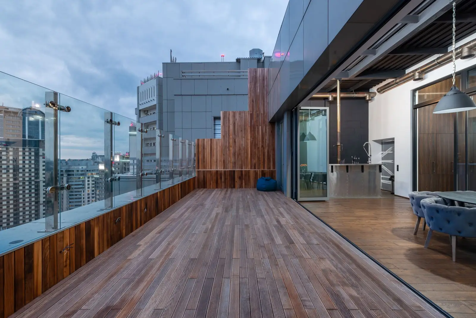Lindholmen Skybox - Teknikloft